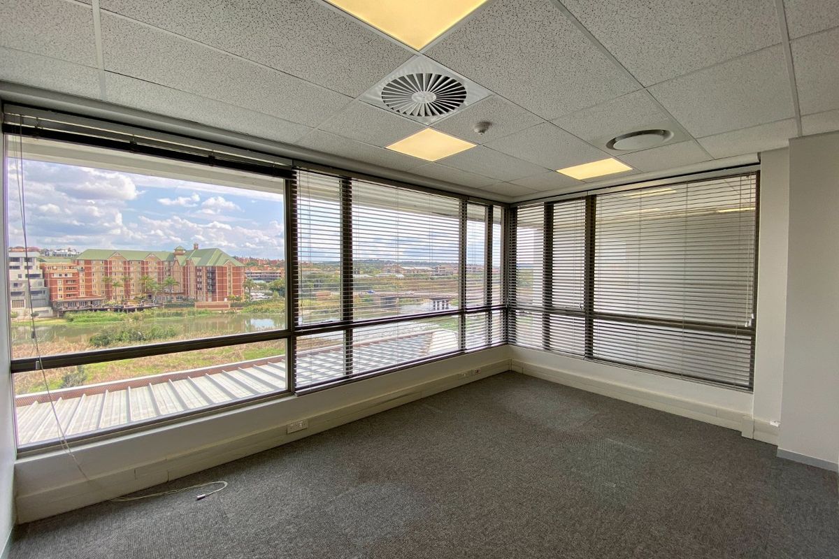 P-Grade Office Space To Let In Centurion - Photo 2