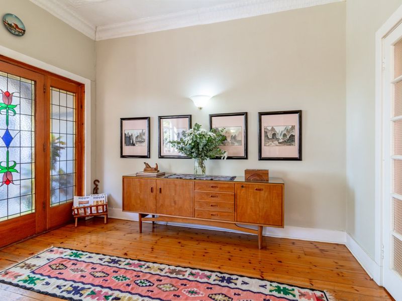 Immaculate 3-Bedroom Home with Solar & Versatile Entertainment Space in Kensington - Photo 4