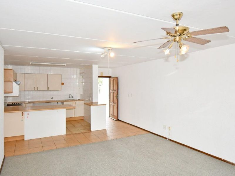 3 Bedroom for sale in the sought-after Marais Steyn Park.  - Photo 6