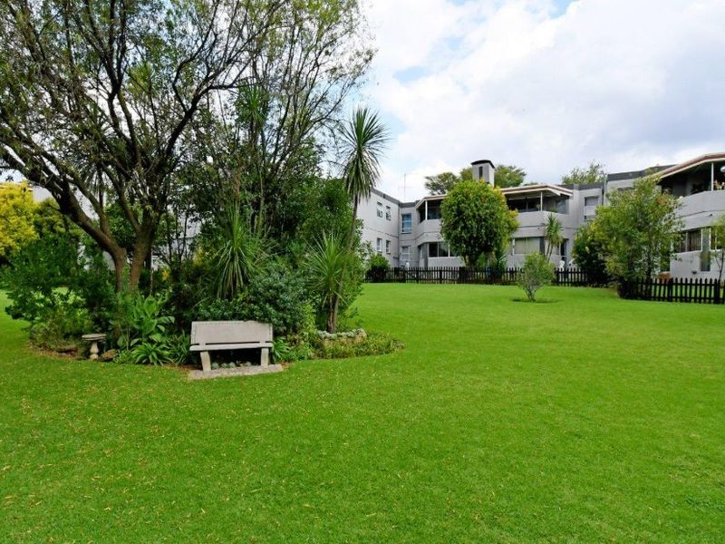 3 Bedroom for sale in the sought-after Marais Steyn Park.  - Photo 2