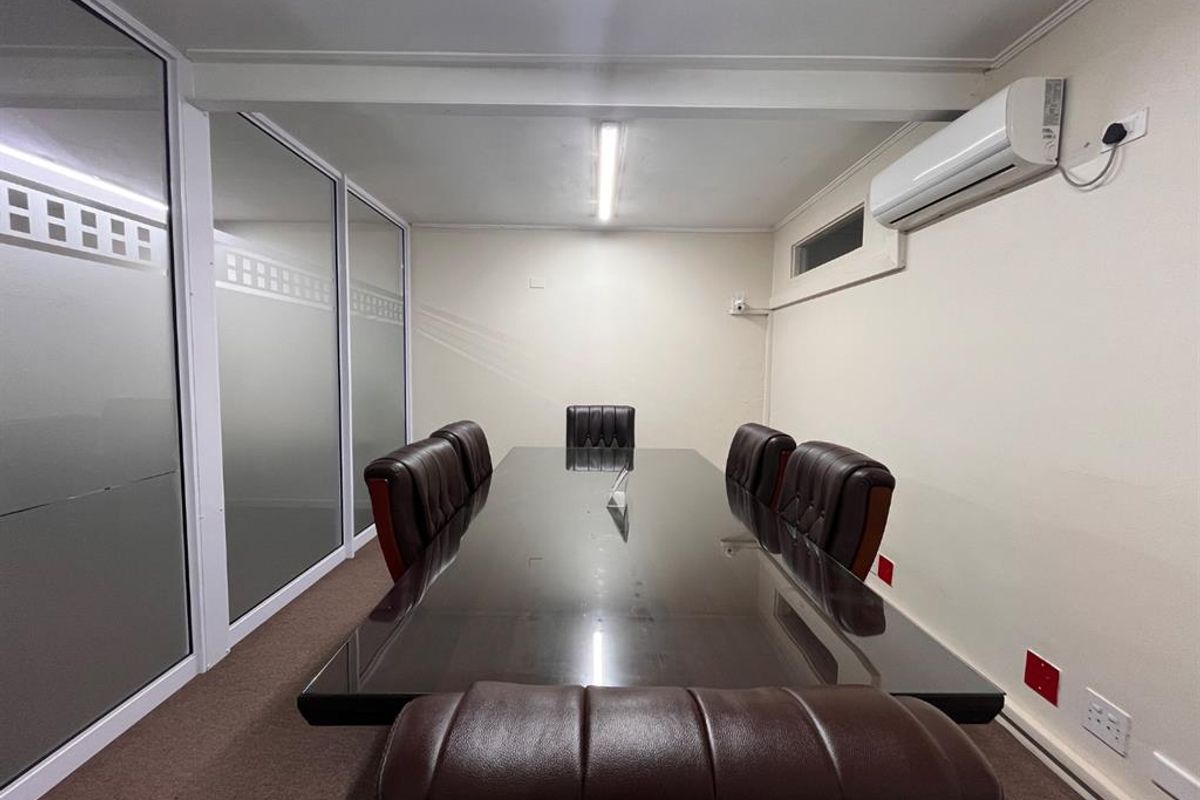 First Level Office Space To Let in the Commercially Vibrant Problem Mkhize Road - Photo 5