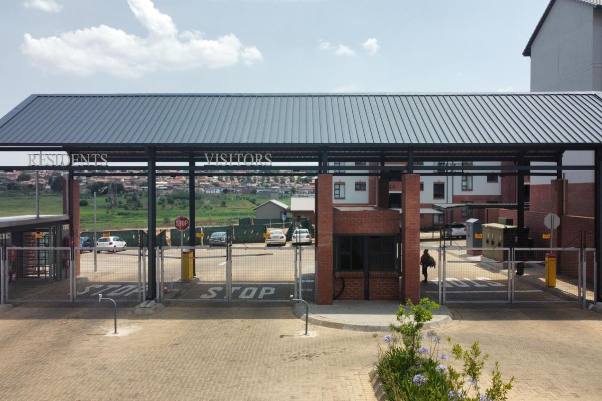 Now Selling: Contemporary Apartments at Orlando Towers - Photo 2