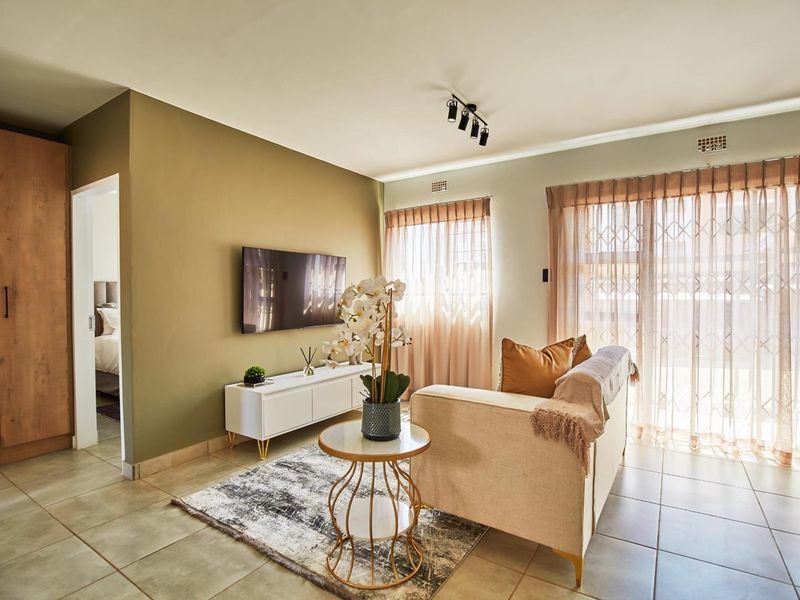 Now Selling: Contemporary Apartments at Orlando Towers - Photo 4