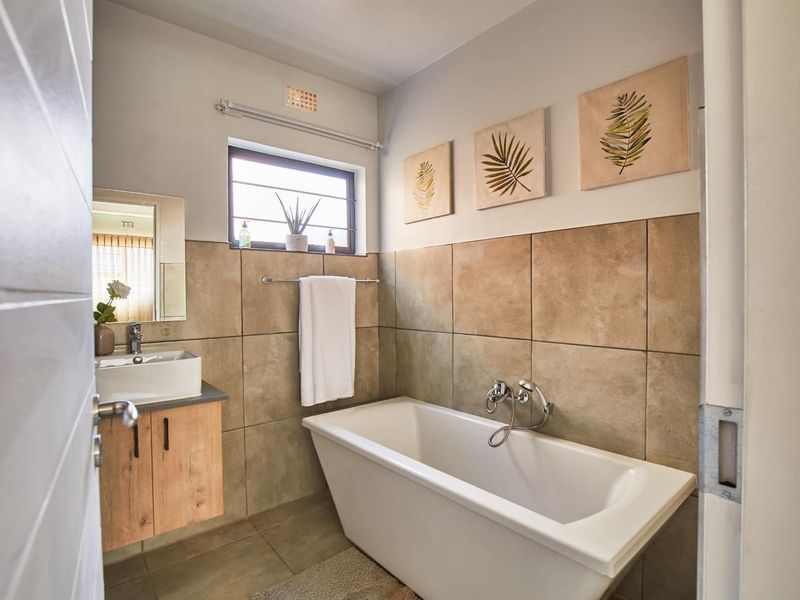 Now Selling: Contemporary Apartments at Orlando Towers - Photo 7