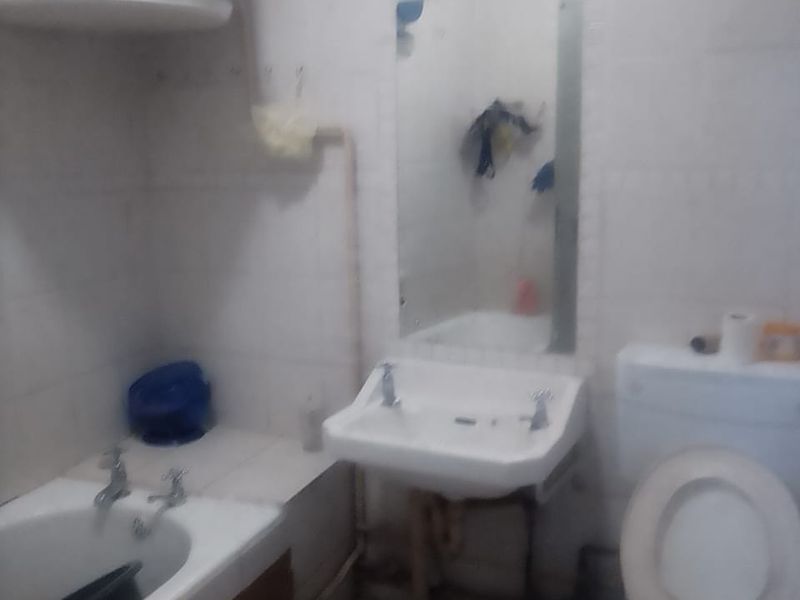 3 Bedrooms, 1 Bathroom Apartment For Sale In Durban Central, Durban - Photo 5