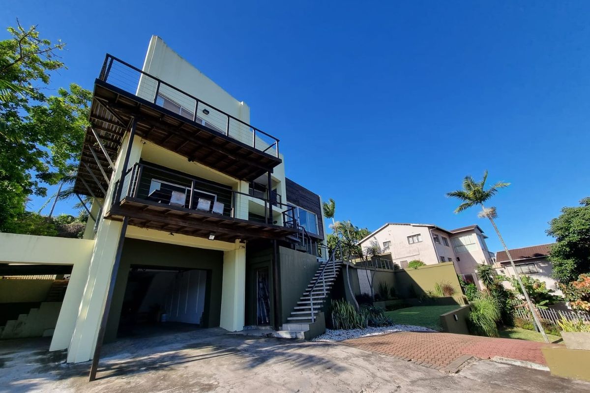 Discover Your Dream Coastal Retreat, 6 bedrooms and cottage - Photo 2