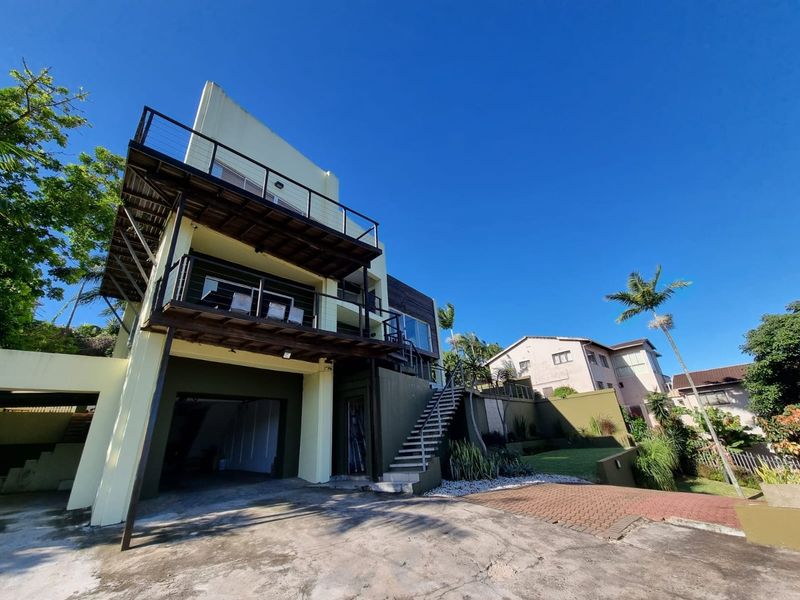 Discover Your Dream Coastal Retreat, 6 bedrooms and cottage - Photo 2