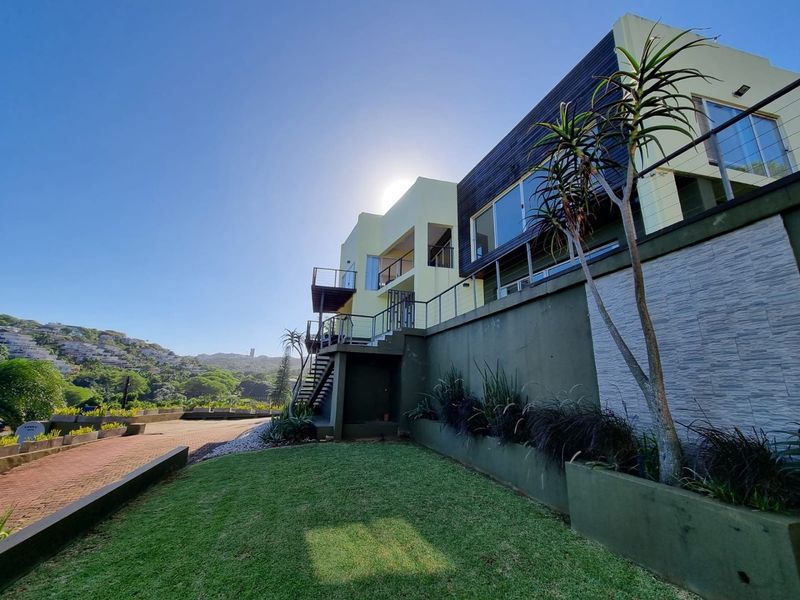 Discover Your Dream Coastal Retreat, 6 bedrooms and cottage - Photo 3