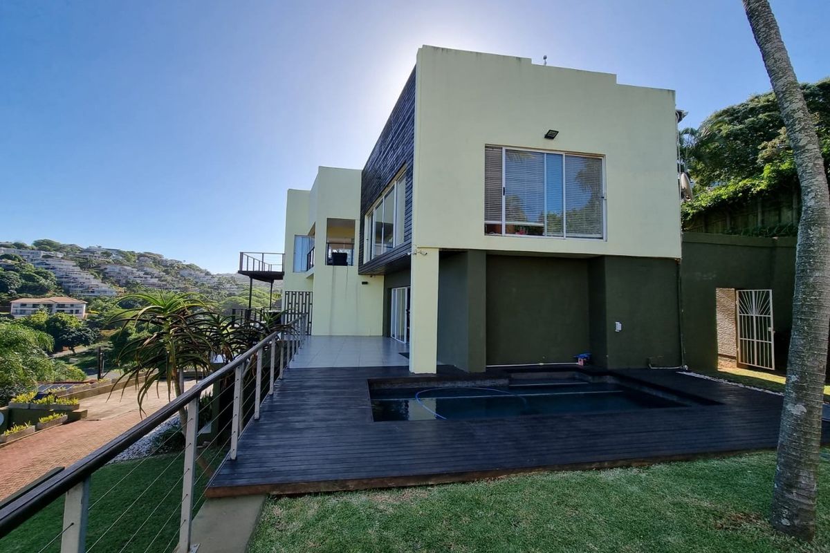 Discover Your Dream Coastal Retreat, 6 bedrooms and cottage - Photo 4