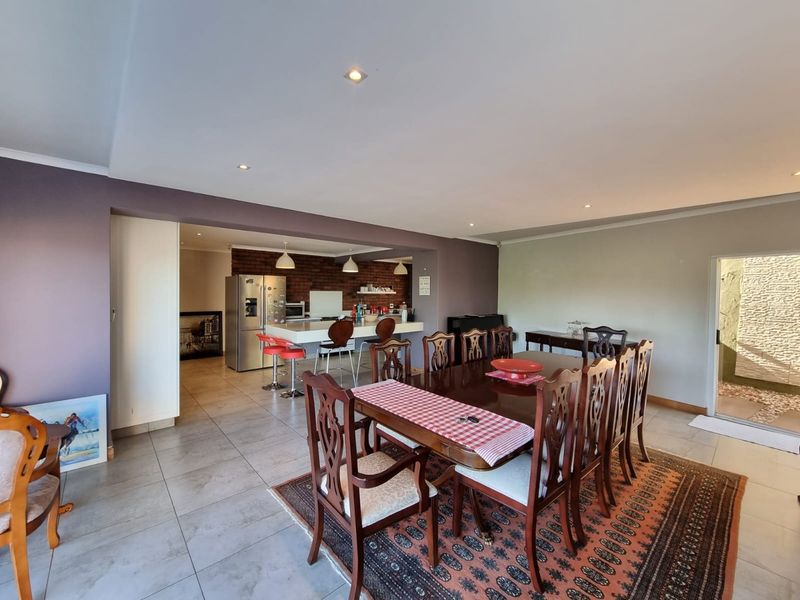 Discover Your Dream Coastal Retreat, 6 bedrooms and cottage - Photo 9