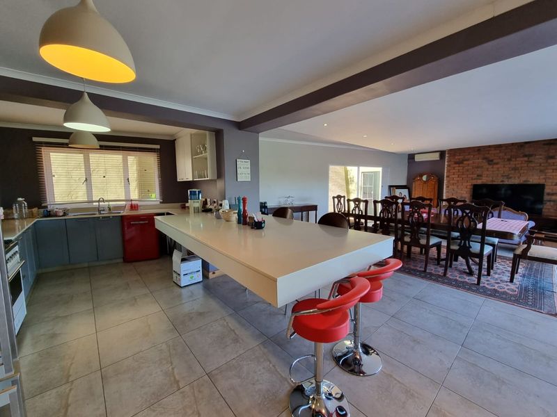 Discover Your Dream Coastal Retreat, 6 bedrooms and cottage - Photo 10