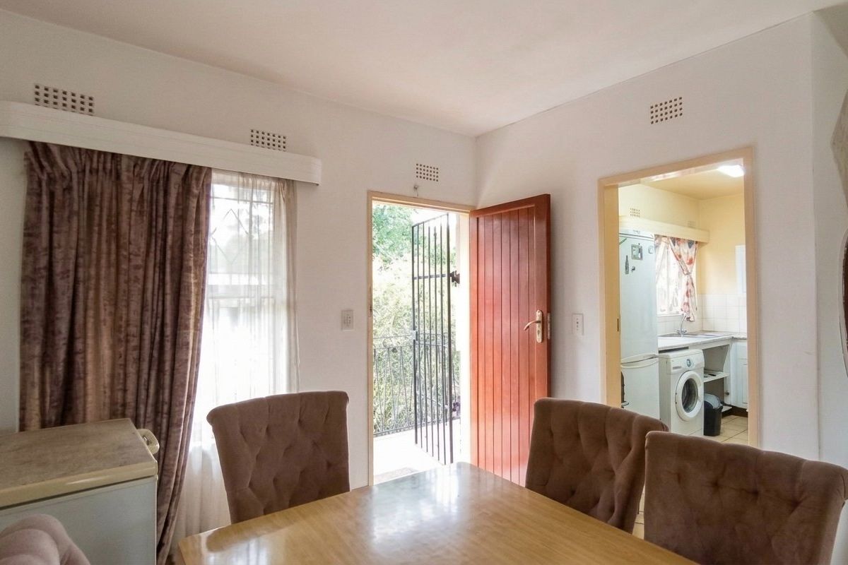 LOVELY 2 BEDROOM APARTMENT FOR SALE!!! - Photo 4