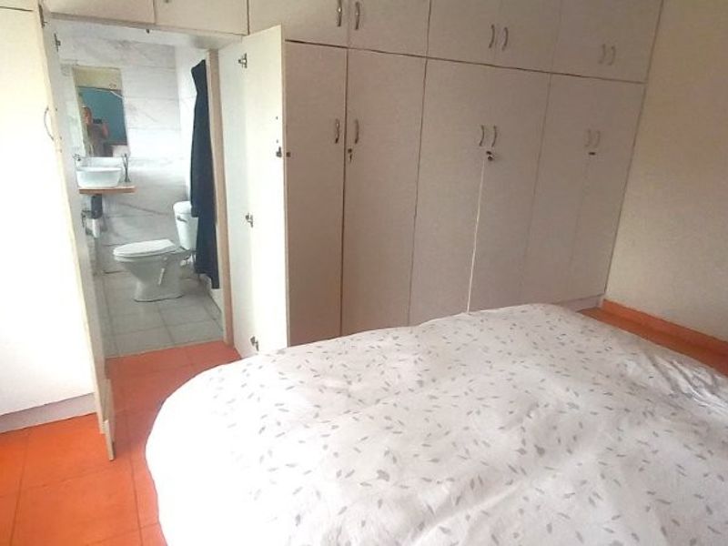 Stunning 4-Bedroom Family Home with 2-bedroom Cottage in Lenasia - Photo 10