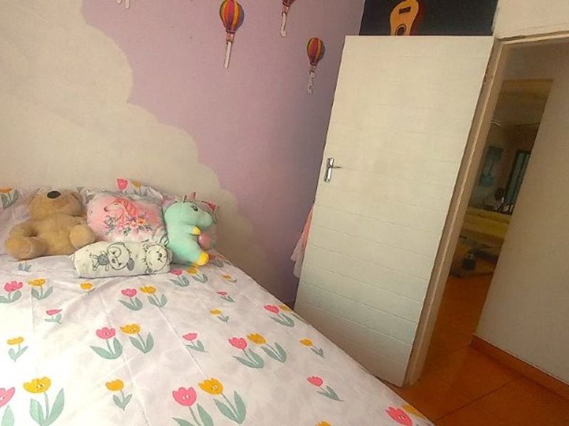 Stunning 4-Bedroom Family Home with 2-bedroom Cottage in Lenasia - Photo 9