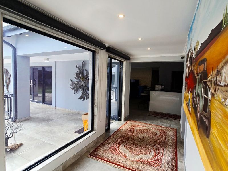 Dual Mandate...Six Bedroom En-Suite Masterpiece – A Fairytale Residence of Distinction in Prime Wilkoppies - Photo 5