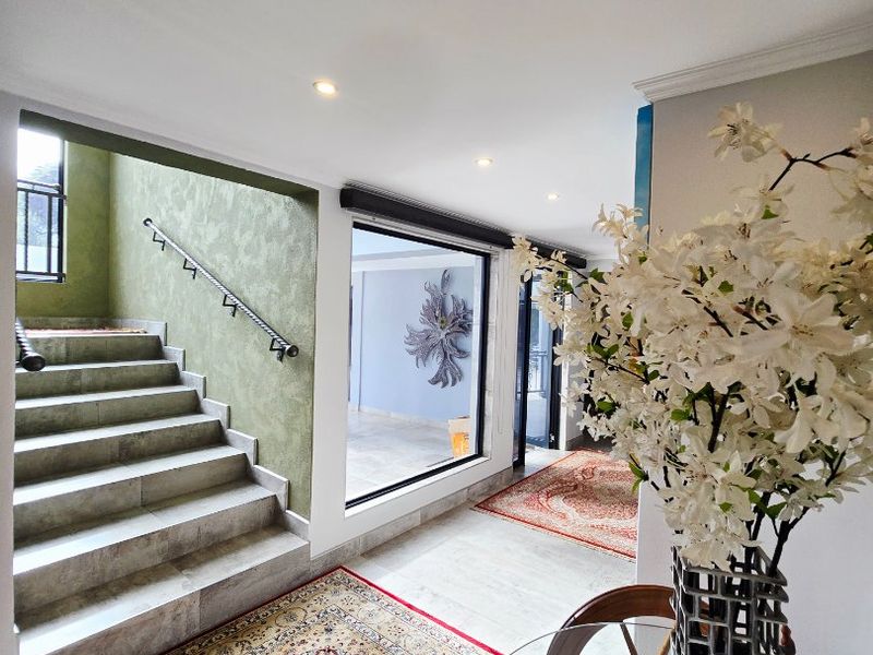 Dual Mandate...Six Bedroom En-Suite Masterpiece – A Fairytale Residence of Distinction in Prime Wilkoppies - Photo 3