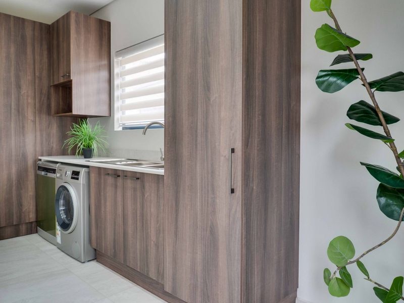 Stylish 2-Bedroom, 2-Bathroom Apartment to Rent in The Swallows Estate, Carlswald - Photo 9