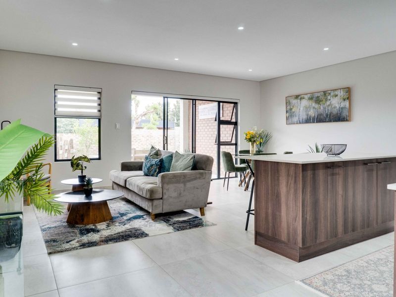 Stylish 2-Bedroom, 2-Bathroom Apartment to Rent in The Swallows Estate, Carlswald - Photo 2