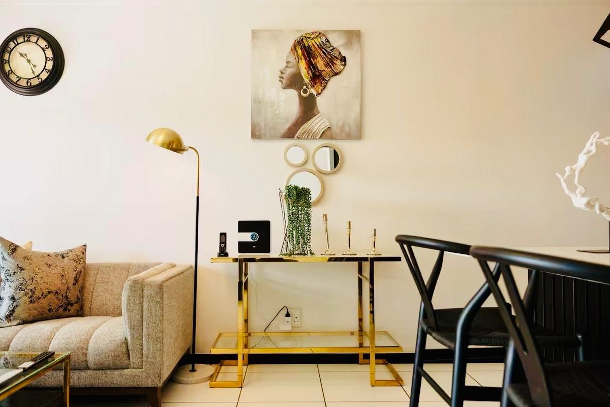 Modern 2 bedroom apartment in Fourways. - Photo 5