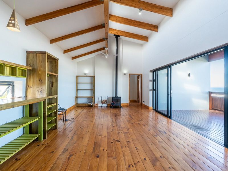 Exclusive Beachfront Living Opposite Kleinkrantz Beach with Flatlet & Eco Features - Photo 4