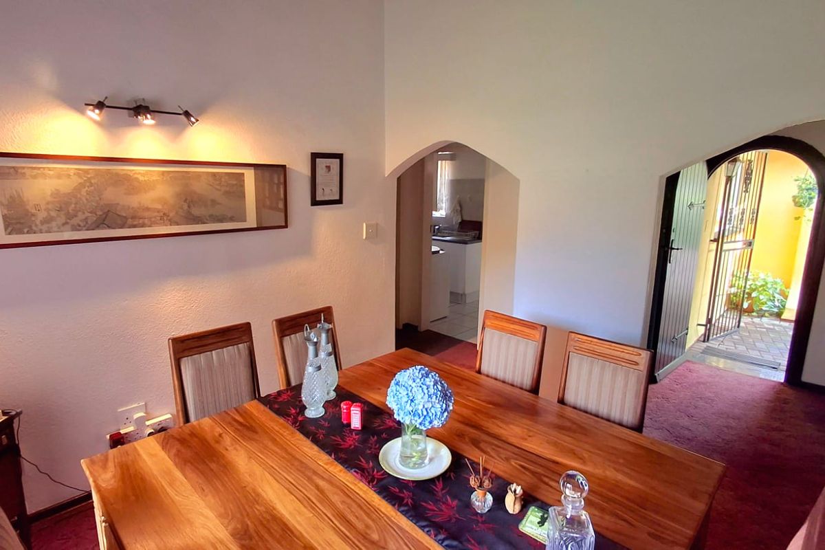 Sunny family home with pool in Vaalpark - Photo 5