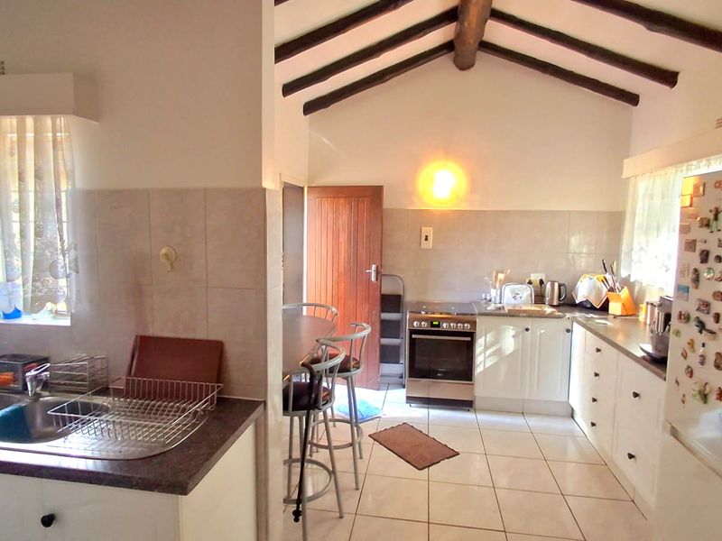 Sunny family home with pool in Vaalpark - Photo 3