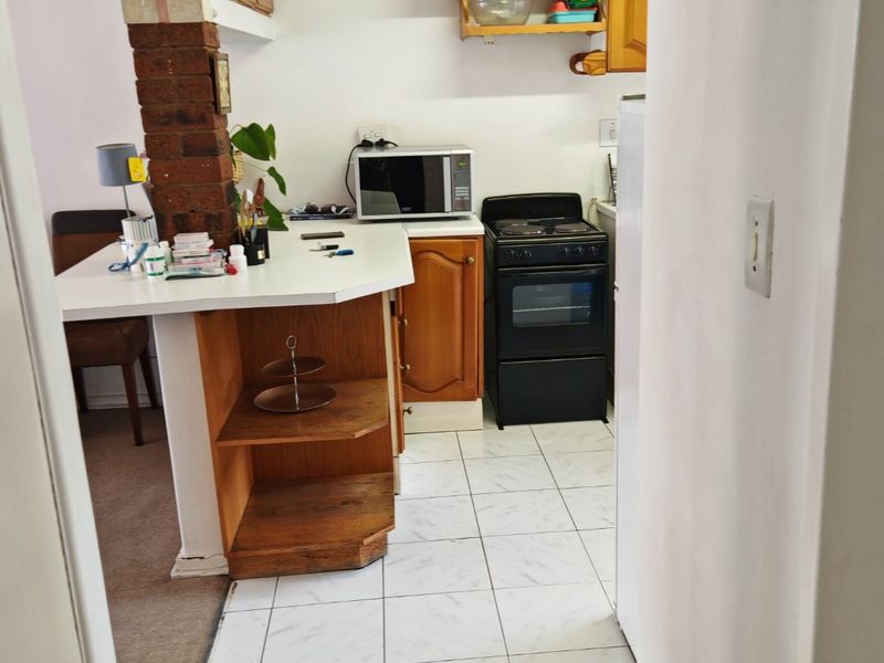 2 Bedroom Apartment for sale in Linden Ext - Photo 9