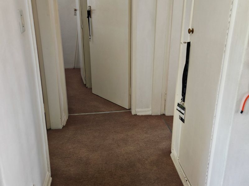 2 Bedroom Apartment for sale in Linden Ext - Photo 6