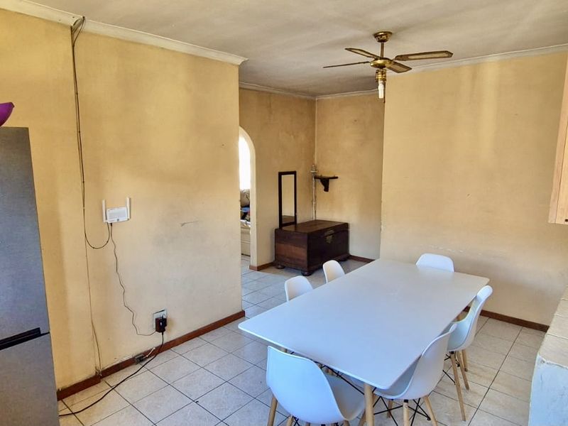 Well positioned family home  - Photo 7