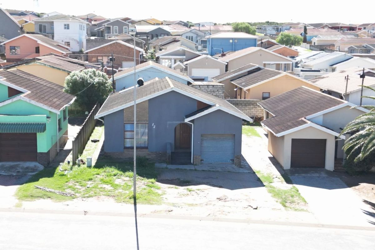 Well positioned family home  - Photo 2