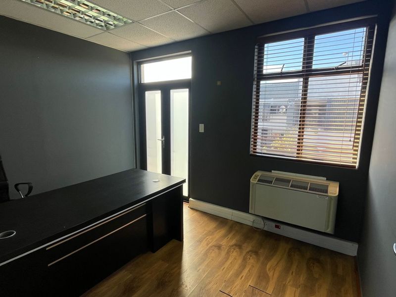 0 Bed Commercial in Century City for Rent - Photo 9