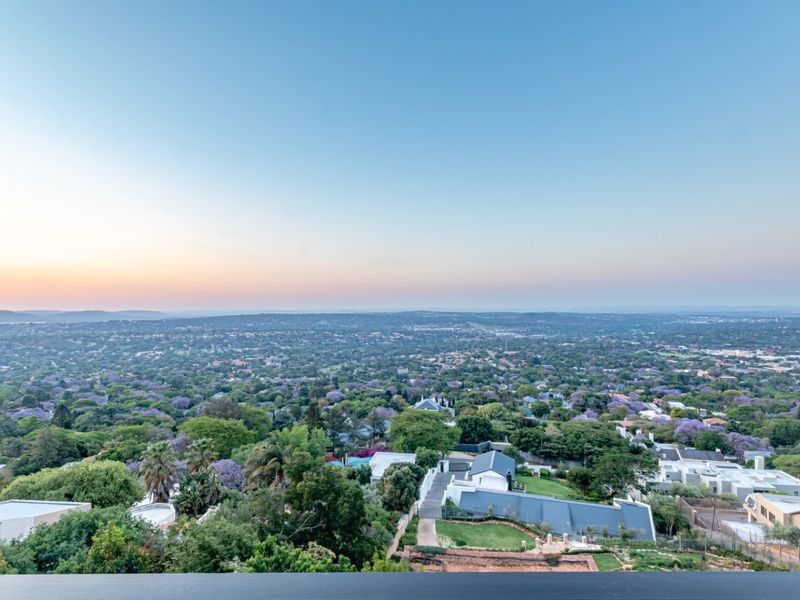 Escape at Five!  Haven on the Hill. - Photo 2