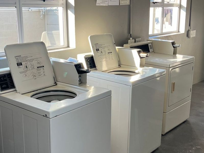 Well-Kept Fully Furnished 2-Bedroom Apartment to Rent in Belhar - Photo 9