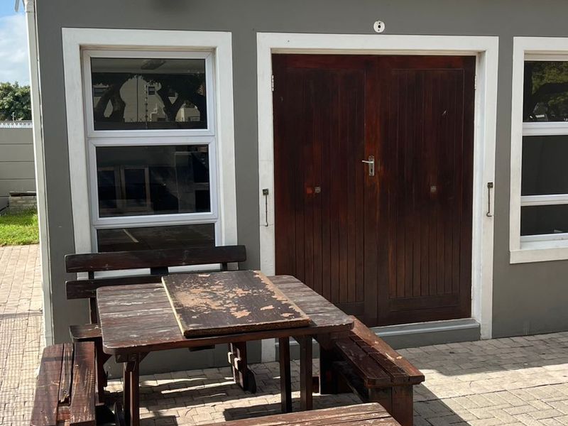 Well-Kept Fully Furnished 2-Bedroom Apartment to Rent in Belhar - Photo 10