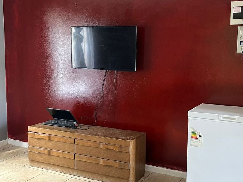 Well-Kept Fully Furnished 2-Bedroom Apartment to Rent in Belhar - Photo 3