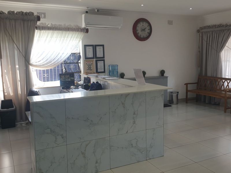 2 Bedroom and 6 'Office Room' Homes - Clubview - Photo 4