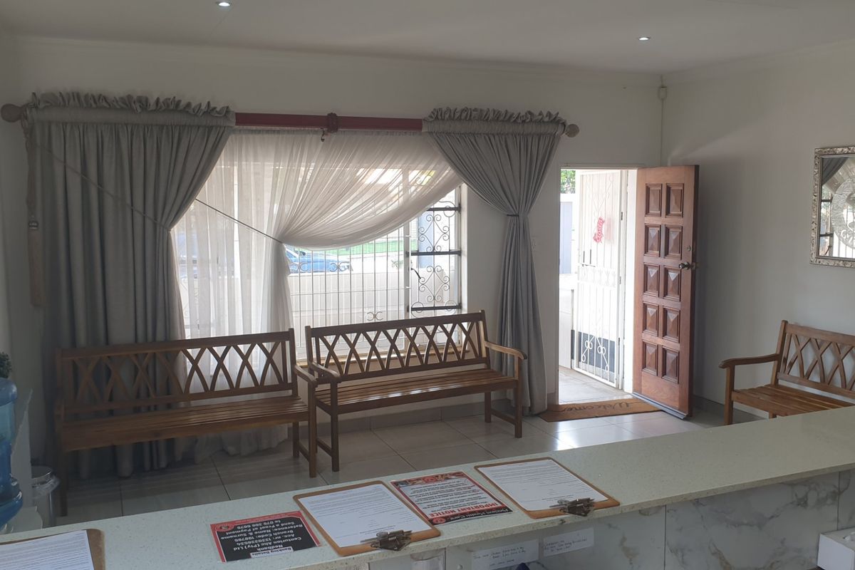 2 Bedroom and 6 'Office Room' Homes - Clubview - Photo 5