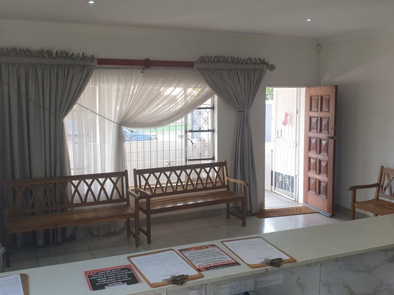 2 Bedroom and 6 'Office Room' Homes - Clubview - Photo 5