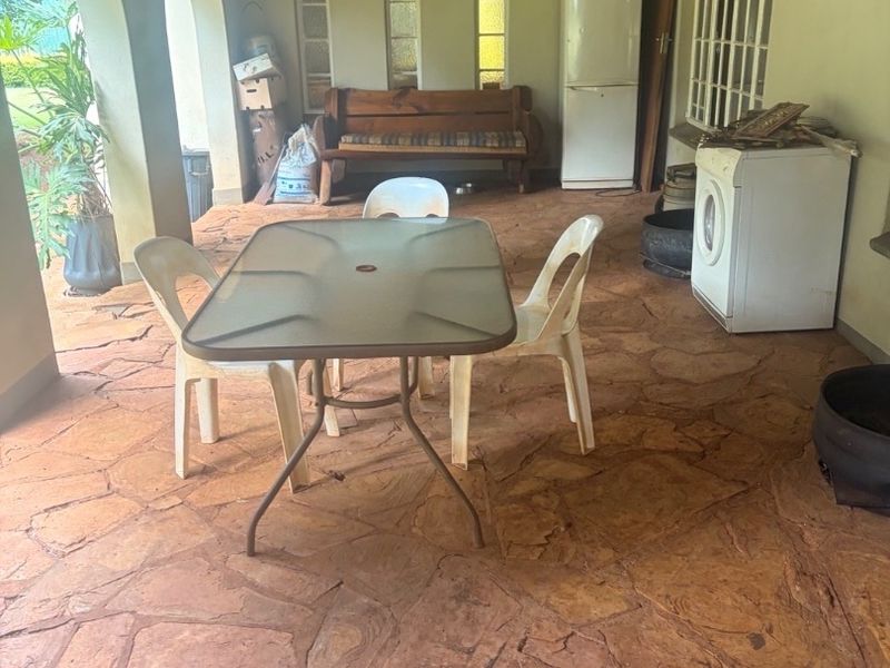 ?? STUNNING 2-HECTARE PLOT FOR SALE ?? Space, Comfort & Endless Potential!  This beautiful and well-maintained ±2-hectare plot offers the perfect blend of peaceful country living and modern convenience — ideal for families, small-scale farming, or anyone looking for extra space.  ?? Property Features: • Spacious 4-bedroom home • Well-kept interiors with a warm, homely feel • Large yards – perfect for kids, pets & outdoor living • Workshop – ideal for business, storage, or hobbies • Plenty of space for livestock or small farming activities  ?? Why You’ll Love This Property: • Located in a good, sought-after area • Peaceful surroundings with room to grow • Perfect for self-sustainable living or investment • Endless potential to expand or develop  ? Whether you’re looking to escape the city, start a small farm, or simply enjoy wide open space — this property ticks all the boxes! - Photo 5