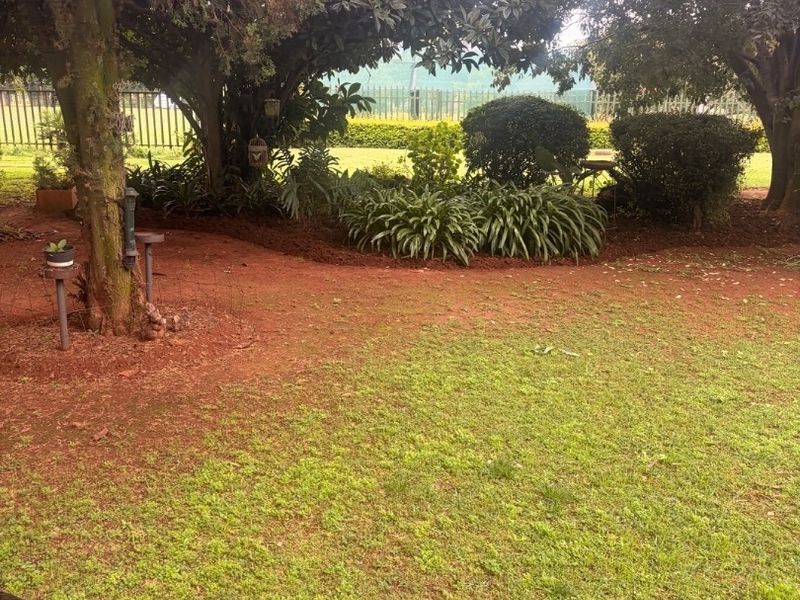 ?? STUNNING 2-HECTARE PLOT FOR SALE ?? Space, Comfort & Endless Potential!  This beautiful and well-maintained ±2-hectare plot offers the perfect blend of peaceful country living and modern convenience — ideal for families, small-scale farming, or anyone looking for extra space.  ?? Property Features: • Spacious 4-bedroom home • Well-kept interiors with a warm, homely feel • Large yards – perfect for kids, pets & outdoor living • Workshop – ideal for business, storage, or hobbies • Plenty of space for livestock or small farming activities  ?? Why You’ll Love This Property: • Located in a good, sought-after area • Peaceful surroundings with room to grow • Perfect for self-sustainable living or investment • Endless potential to expand or develop  ? Whether you’re looking to escape the city, start a small farm, or simply enjoy wide open space — this property ticks all the boxes! - Photo 4