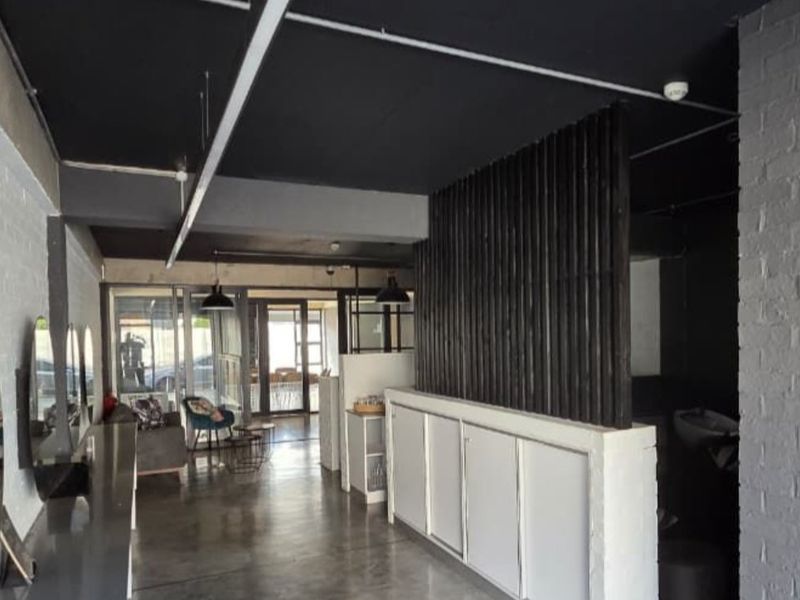 Prime Retail Space in Walmer - Photo 7