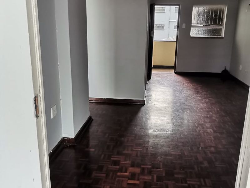 Charming Durban Central Home with Classic Parquet Floors - Photo 6