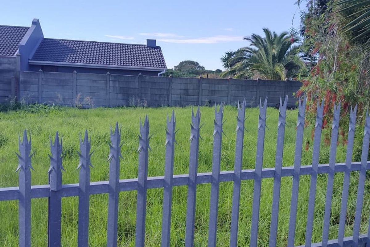 PLOT AND PLAN IN ASTON BAY - BARGAIN OF THE MONTH! - Photo 4