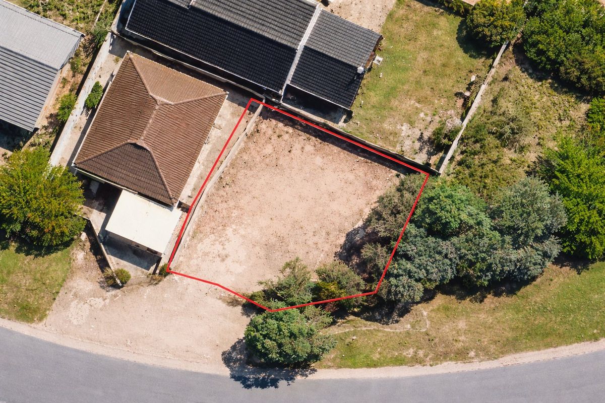 PLOT AND PLAN IN ASTON BAY - BARGAIN OF THE MONTH! - Photo 5