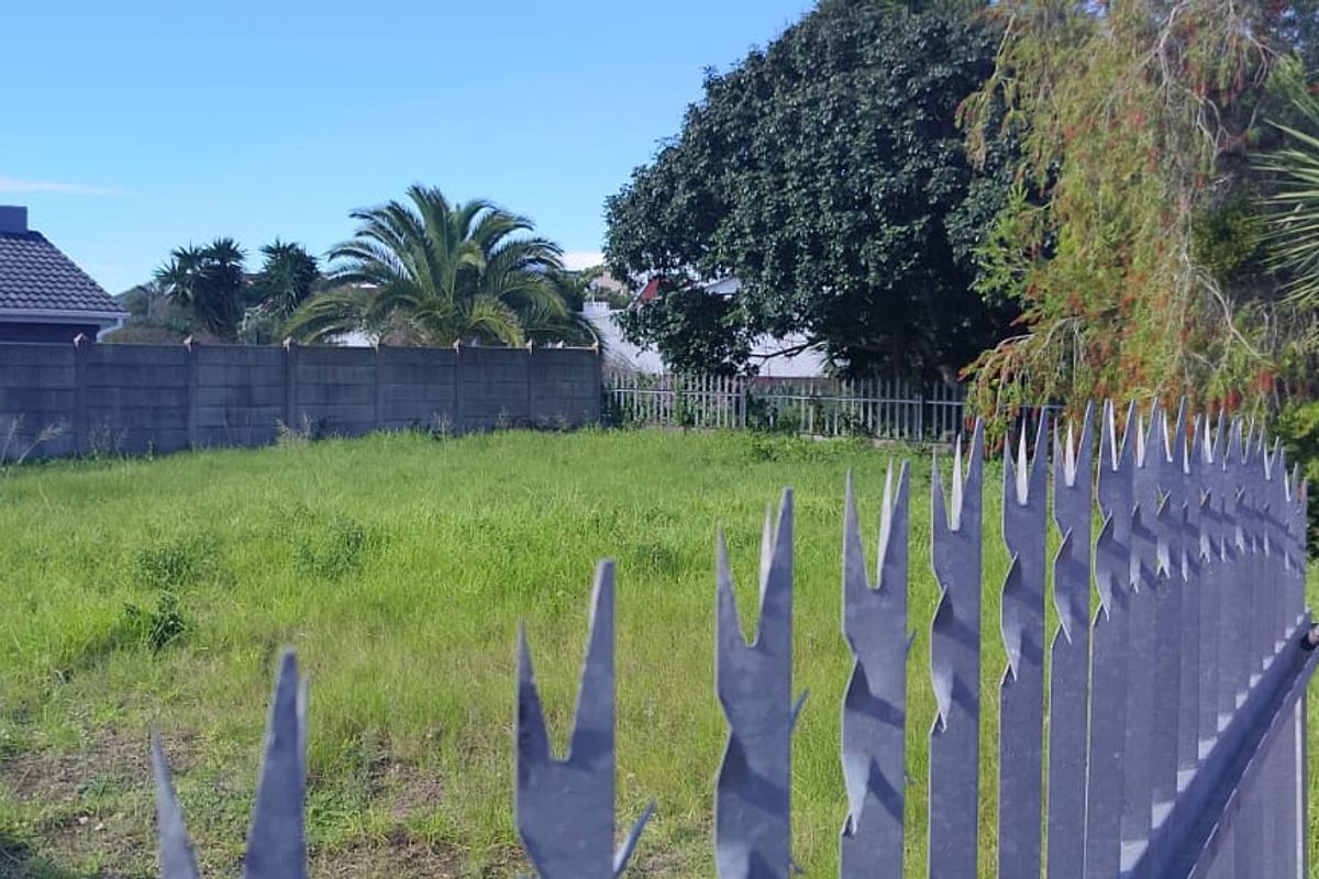 PLOT AND PLAN IN ASTON BAY - BARGAIN OF THE MONTH! - Photo 3