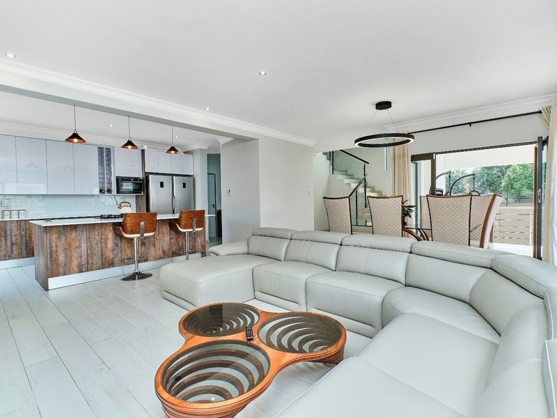 3 bedroom House for sale in Bryanston Sandton  - Photo 7