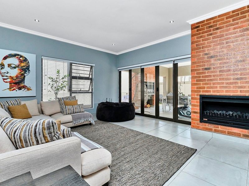 3 bedroom House for sale in Bryanston Sandton  - Photo 6