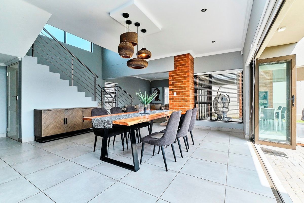 3 bedroom House for sale in Bryanston Sandton  - Photo 4