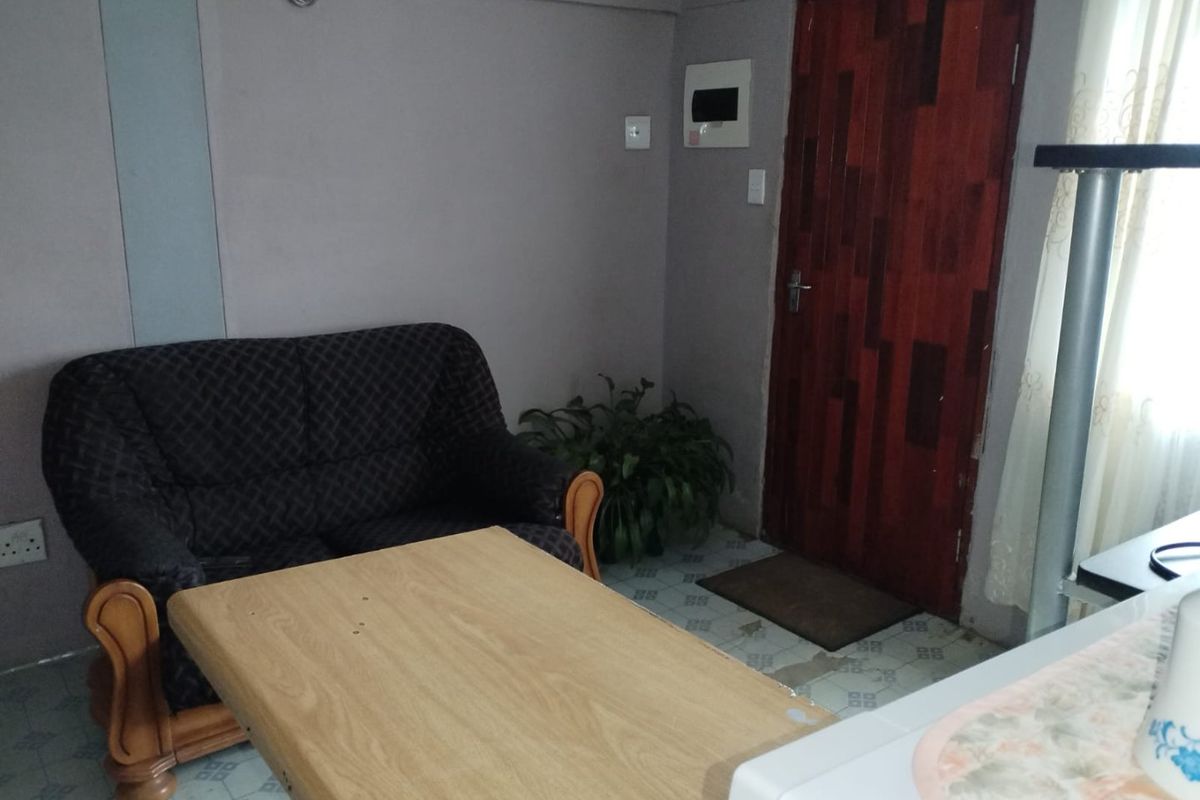 2 Bedroom Maisonette for sale in Forest Village - Photo 4