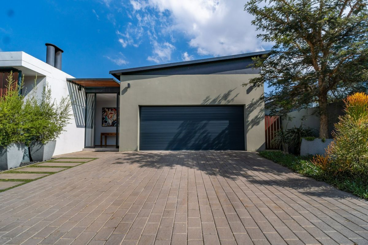 Modern 4 Bedroom Home with Solar & Heated Pool in Secure Swallow Hills Estate - Photo 3